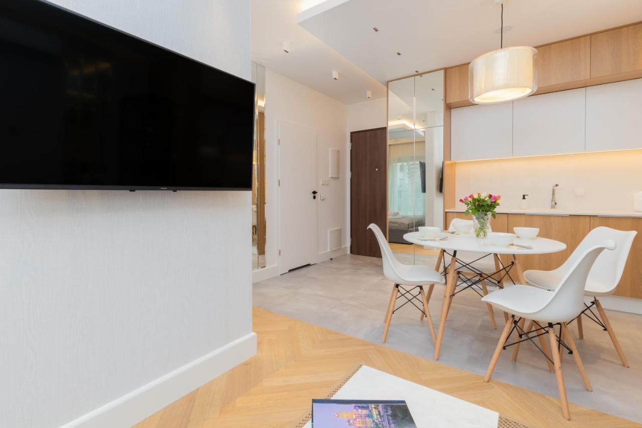 Apartamentų viešbutis Mennica - Center By Renters