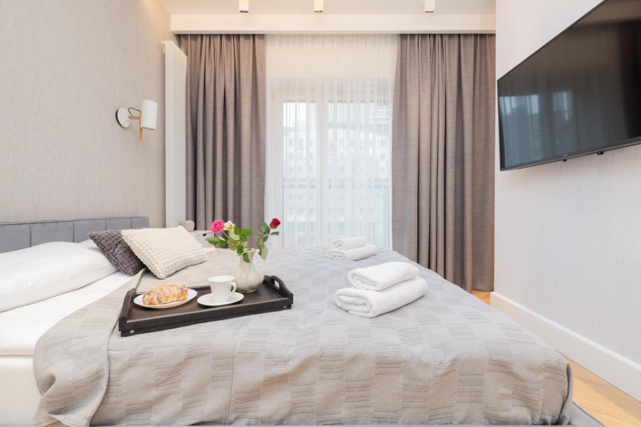 Apartamentų viešbutis Mennica - Center By Renters Warsaw