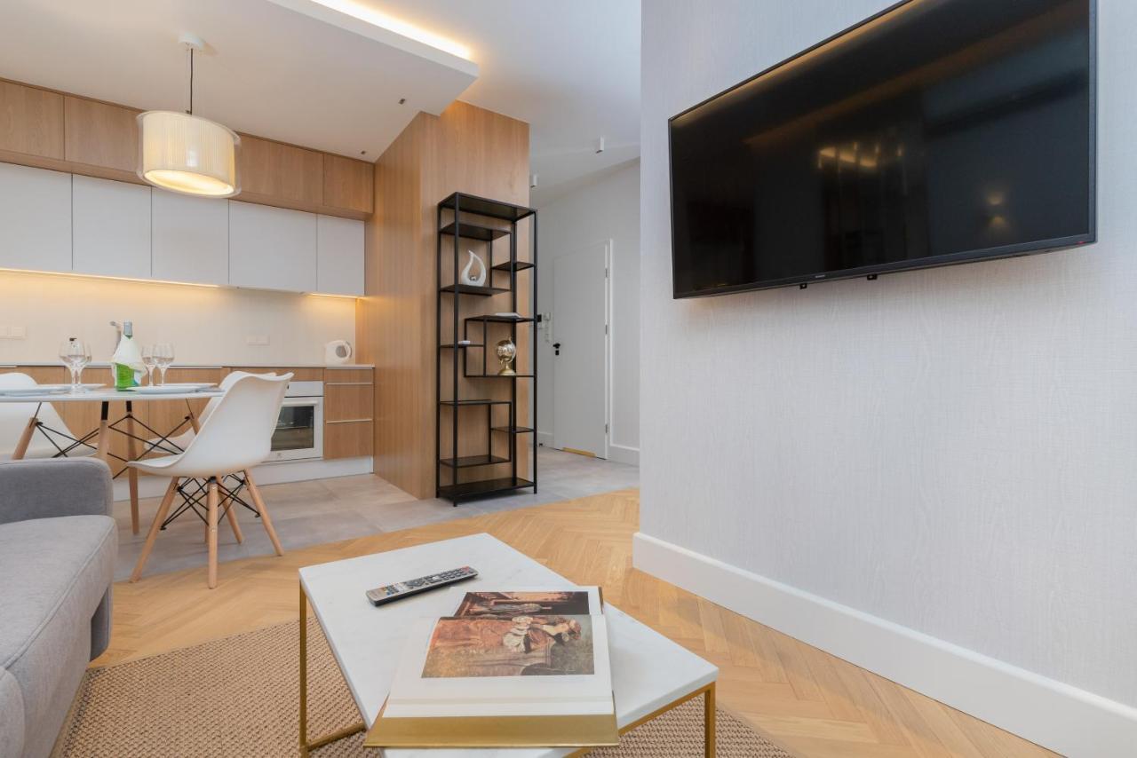 Mennica - Center By Renters Apartamentų viešbutis *
