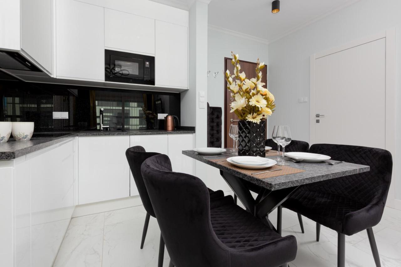 Apartamentų viešbutis Mennica - Center By Renters
